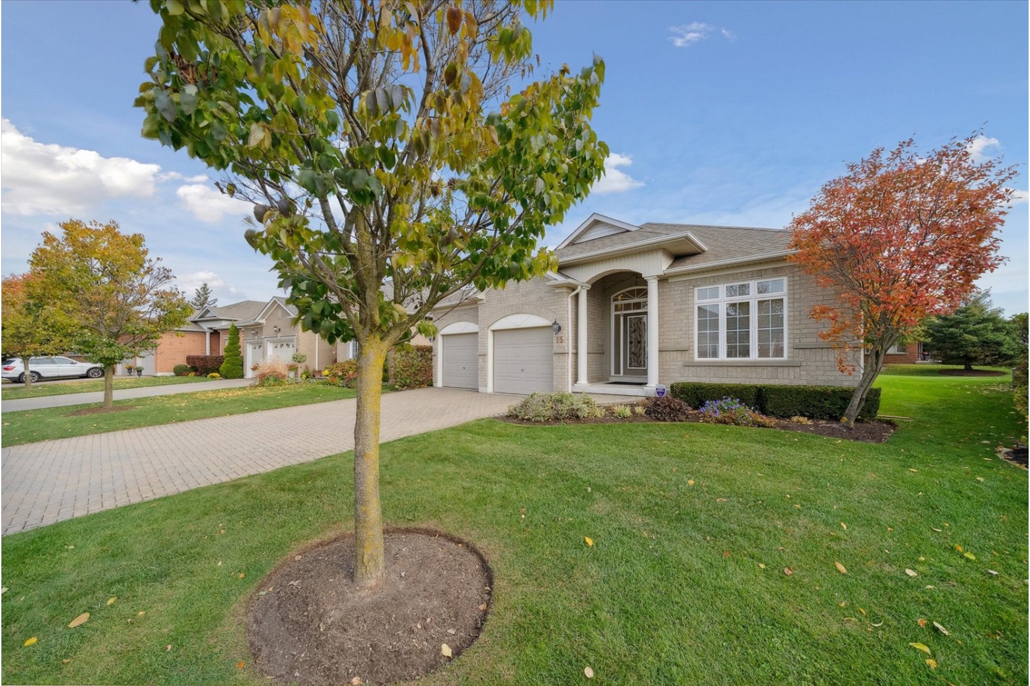 15 Turn Taylor, Stouffville Immaculate Doral Model Bungalow in Community of Ballantrae Golf 15 Turn Taylor, Stouffville Immaculate Doral Model Bungalow in Community of Ballantrae Golf